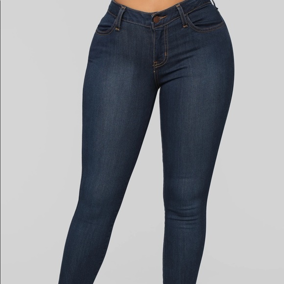 Fashion Nova Denim - Fashion Nova Mid Rise Jeans (Short)